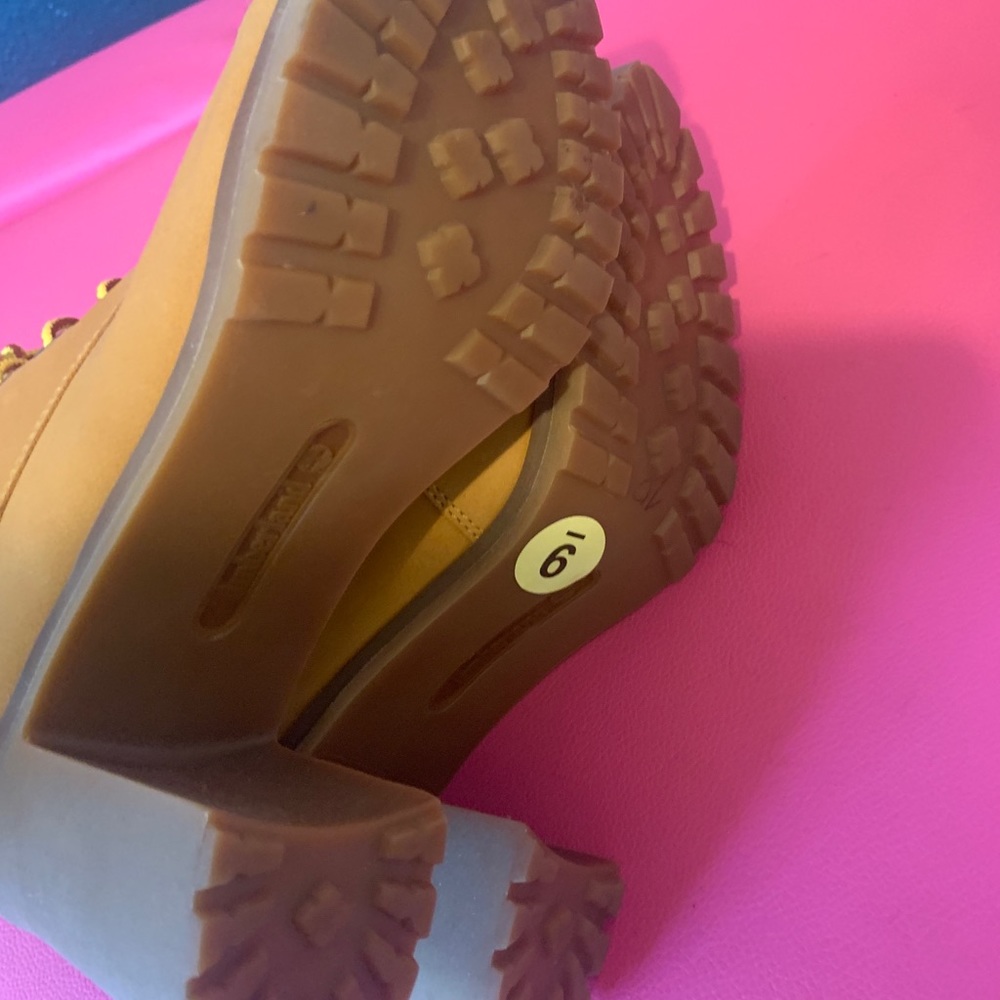 Timberland ortholite booties. 9. Brand new - Picture 3 of 7